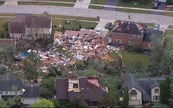 Tornado touches down in Chicago suburb, destroying homes, trees ...